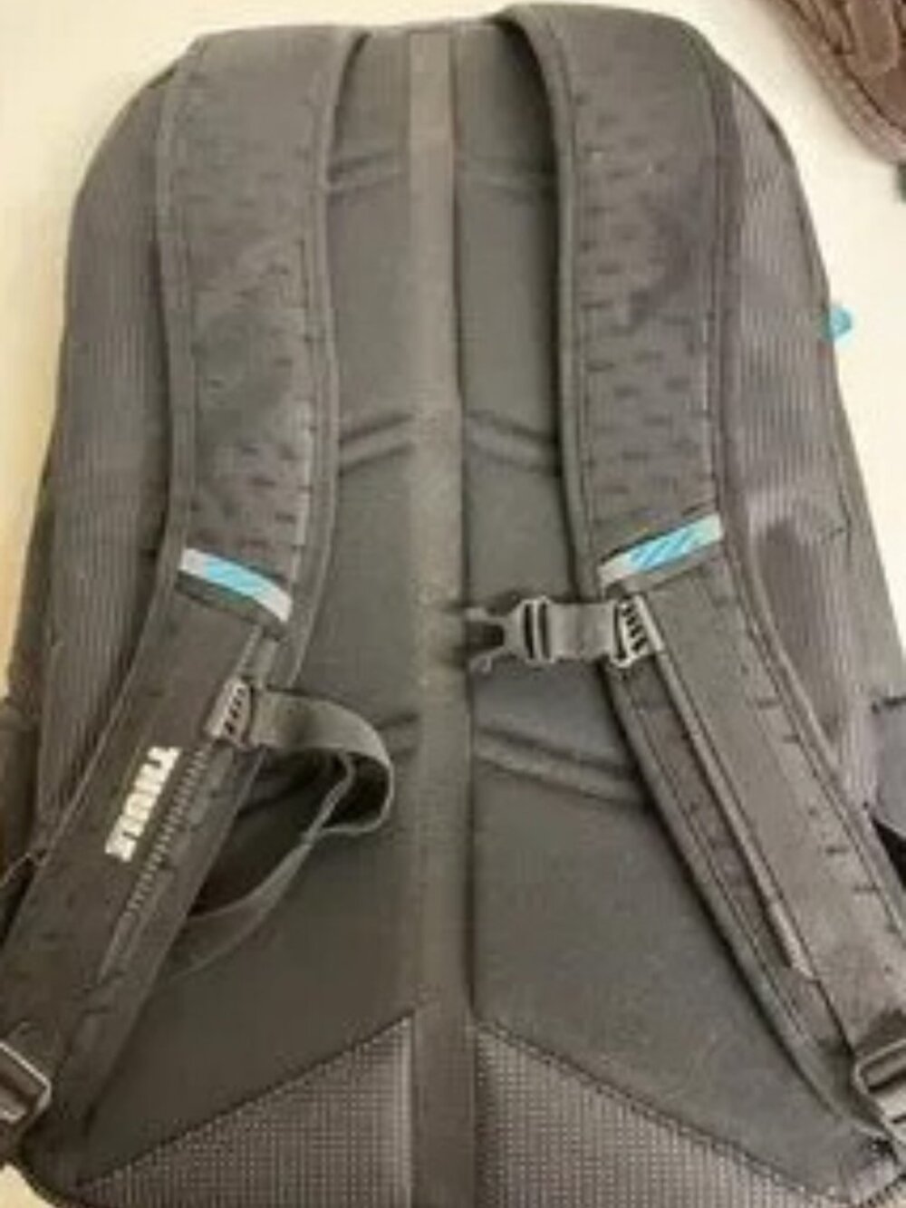 THULE Backpack - Picture 2 of 5